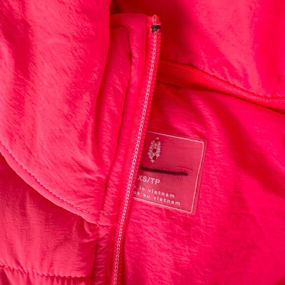 NWT Free People Pippa Packable Puffer Jacket Hot Watermelon FP Movement XS - Picture 5 of 12